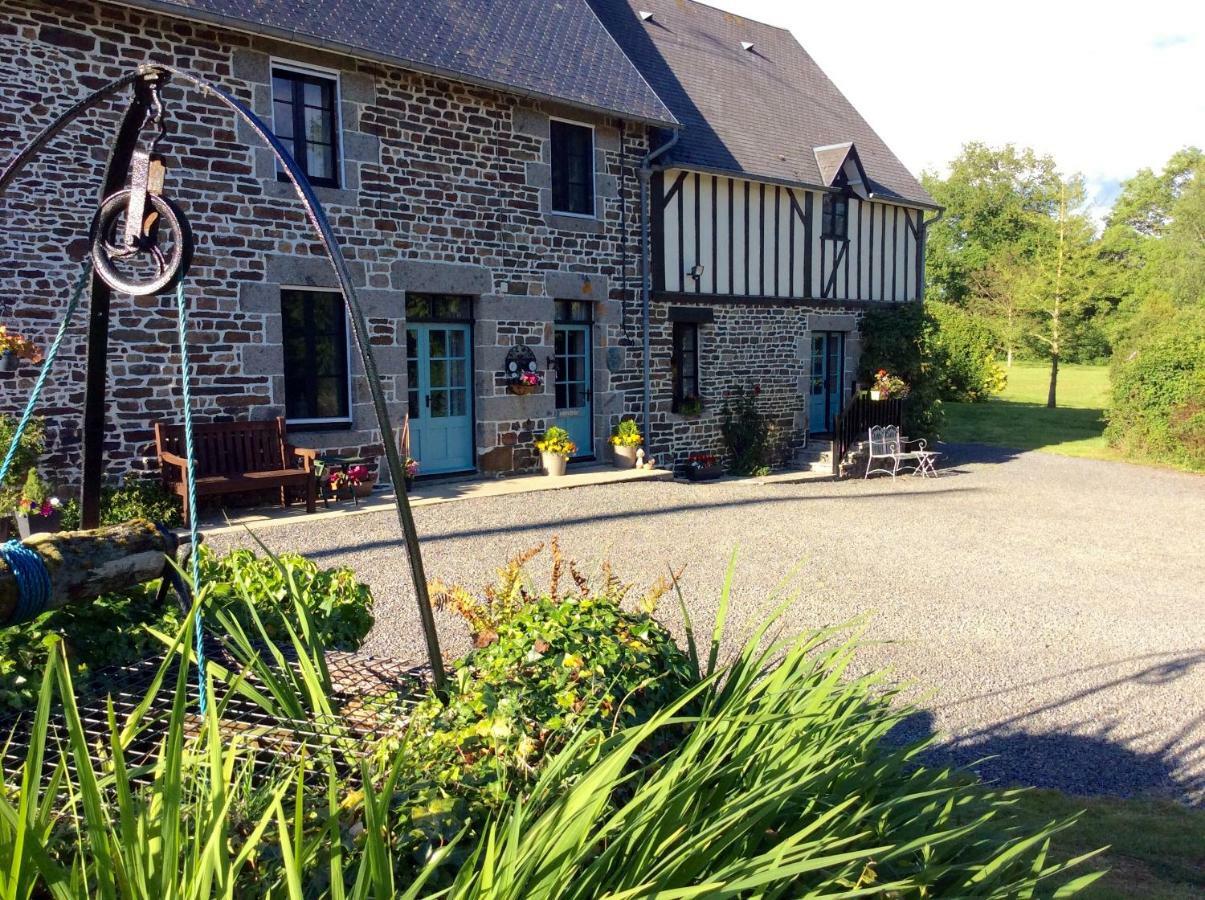 Maison Mai Or La Petite Maison Mai Or La Petite Grange Or All Three La Chapelle-Urée Buitenkant foto
