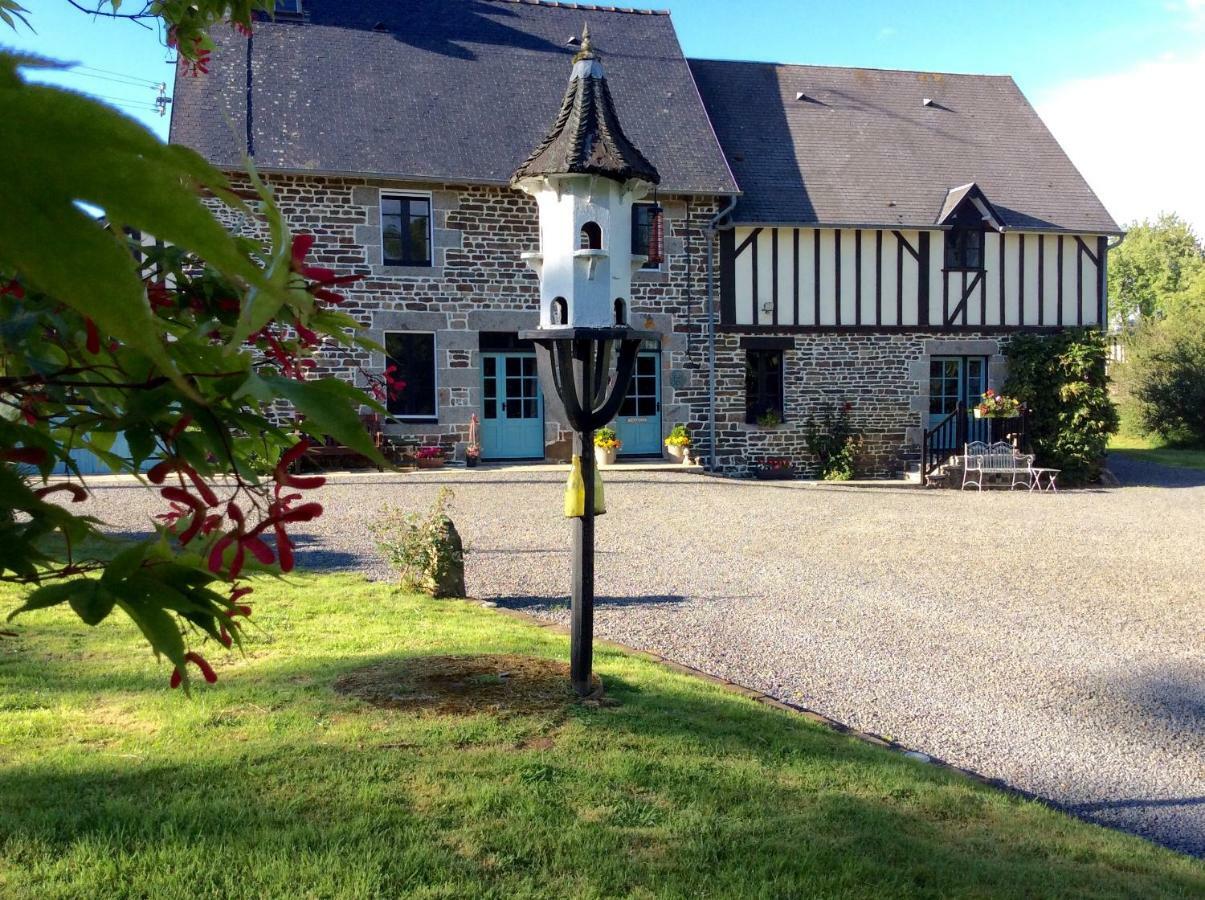 Maison Mai Or La Petite Maison Mai Or La Petite Grange Or All Three La Chapelle-Urée Buitenkant foto