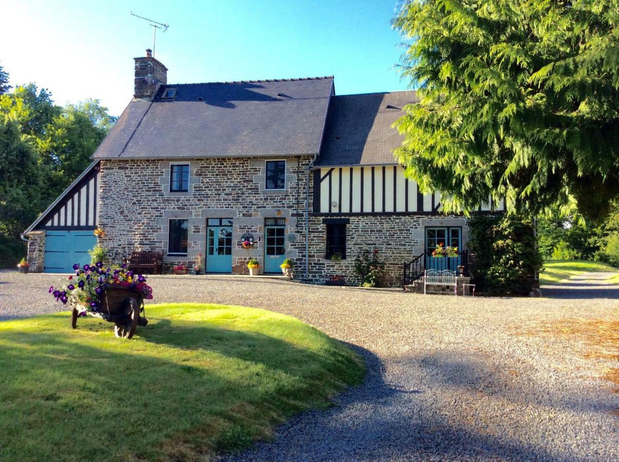 Maison Mai Or La Petite Maison Mai Or La Petite Grange Or All Three La Chapelle-Urée Buitenkant foto