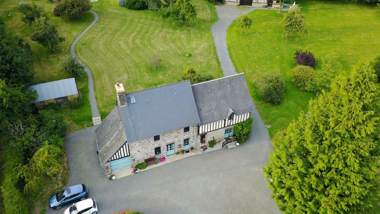 Maison Mai Or La Petite Maison Mai Or La Petite Grange Or All Three La Chapelle-Urée Buitenkant foto